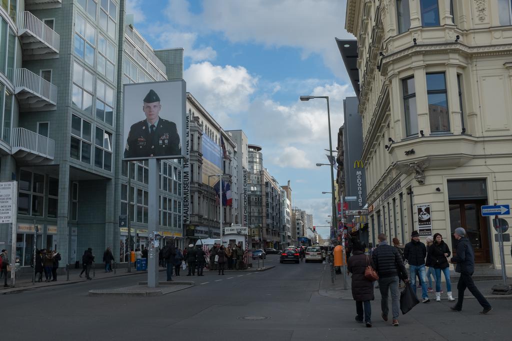 Mondrian Suites Berlin Am Checkpoint Charlie Luaran gambar
